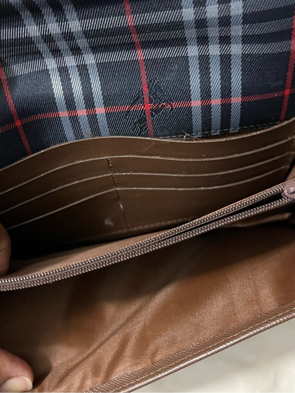 Burberry Navy Plaid Clutch Bag with Gold Emblem - Picture 4 of 7